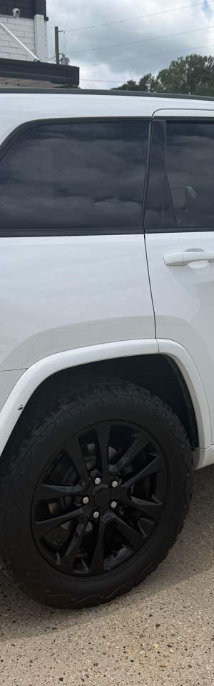 2018 JEEP Grand Cherokee photo 3