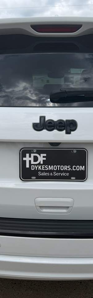 2018 JEEP Grand Cherokee photo 4