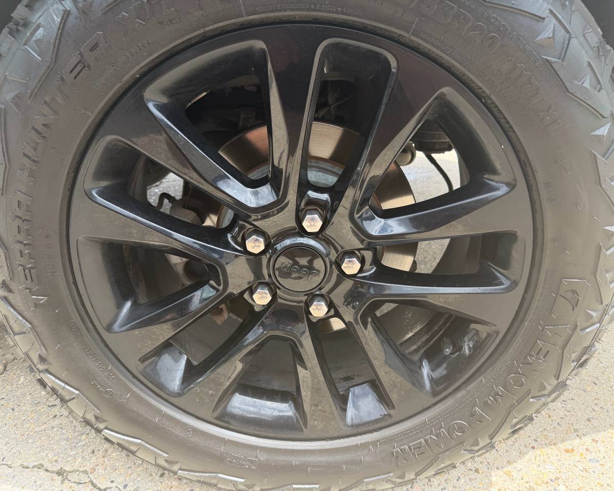 2018 Jeep Grand Cherokee Laredo Altitude, photo 8 of 20