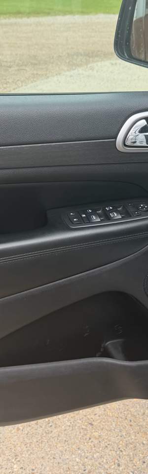 2018 JEEP Grand Cherokee photo 11