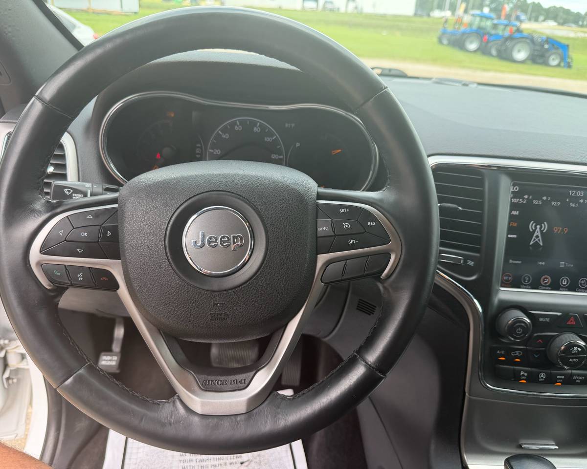2018 Jeep Grand Cherokee Laredo Altitude, photo 14 of 20
