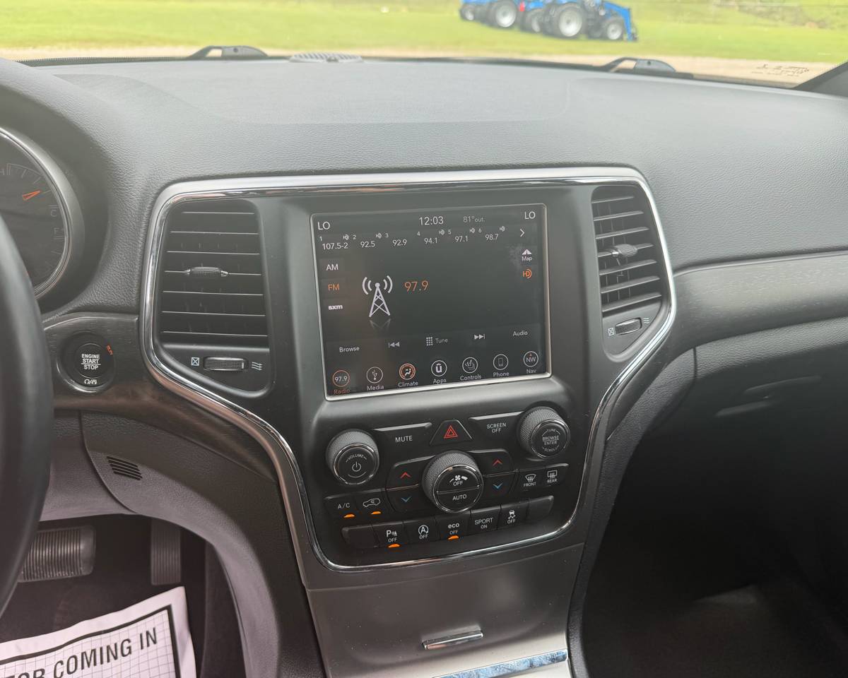 2018 Jeep Grand Cherokee Laredo Altitude, photo 16 of 20