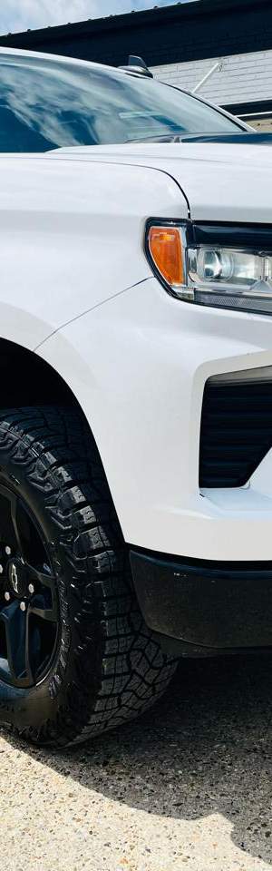 2023 Chevrolet Silverado 1500 photo 4