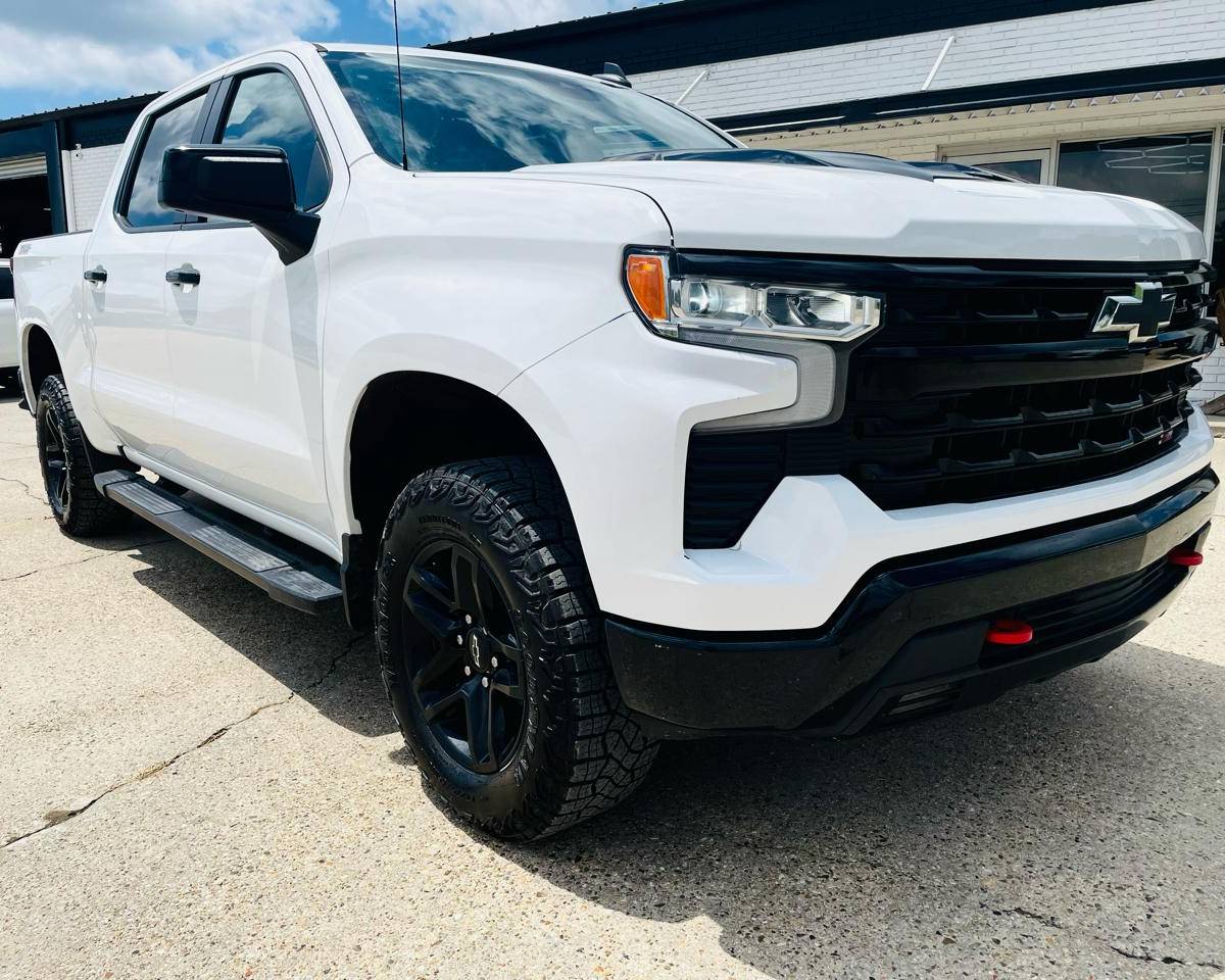 2023 Chevrolet Silverado 1500 Trail Boss – LT, photo 4 of 30