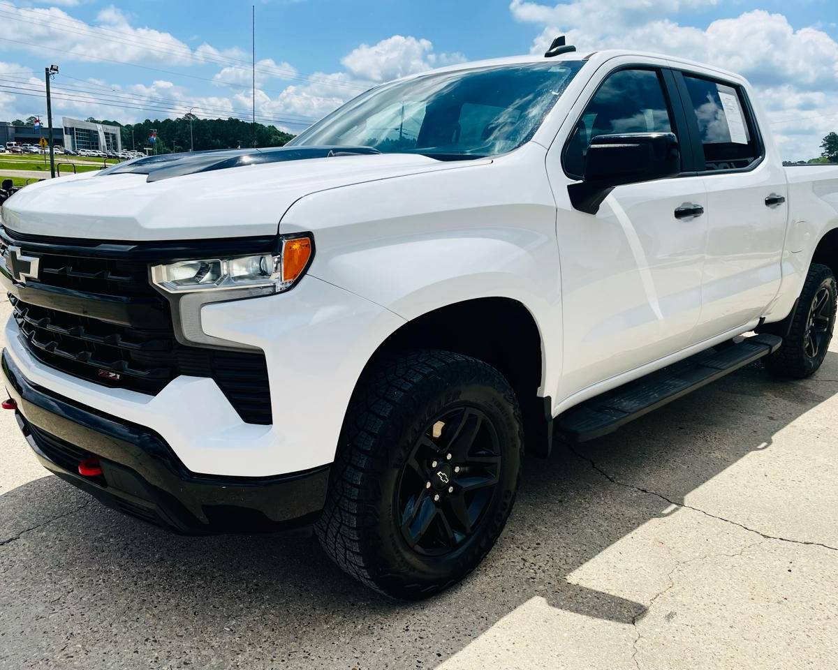 2023 Chevrolet Silverado 1500 Trail Boss – LT, photo 13 of 30