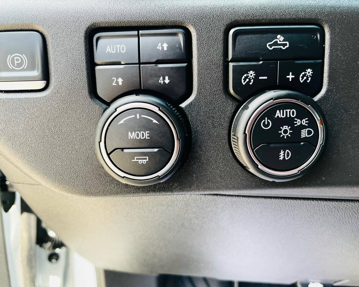 2023 Chevrolet Silverado 1500 Trail Boss – LT, photo 19 of 30