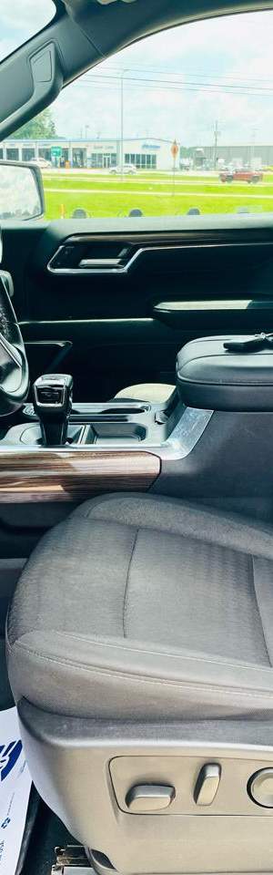 2023 Chevrolet Silverado 1500 photo 21