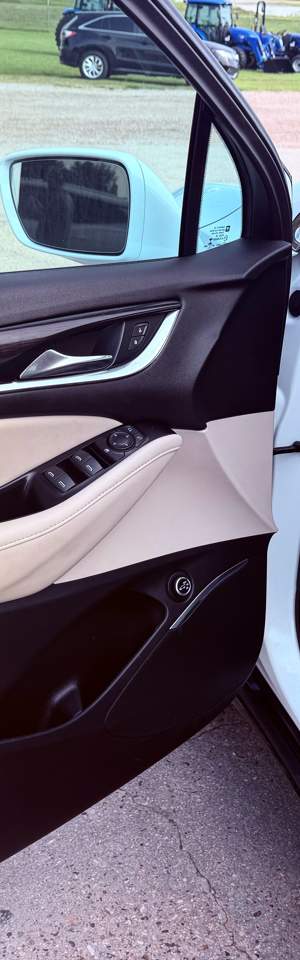 2019 Buick Enclave photo 13