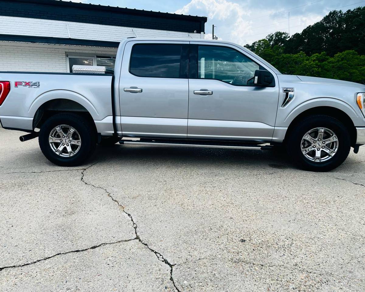 2021 Ford F-150 XLT, photo 3 of 30