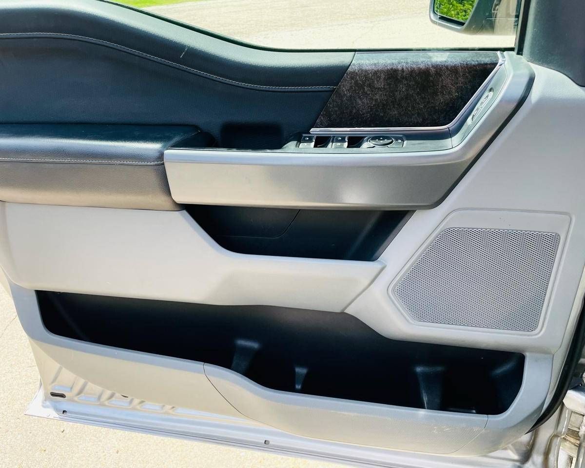 2021 Ford F-150 XLT, photo 12 of 30